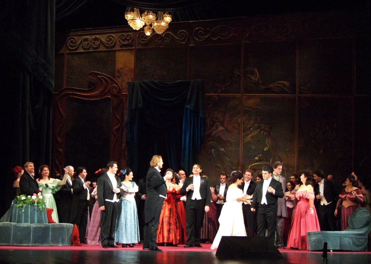 „La traviata” de Giuseppe Verdi, spectacol-aniversar Elena Moşuc